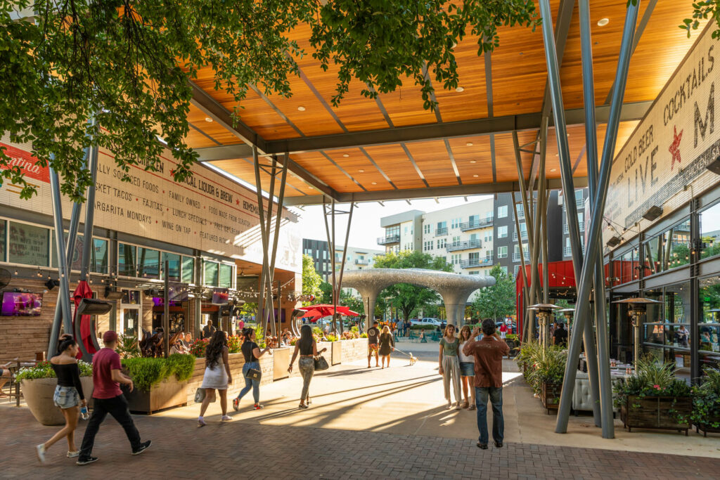 outdoor, open air and pet friendly mall in Austin